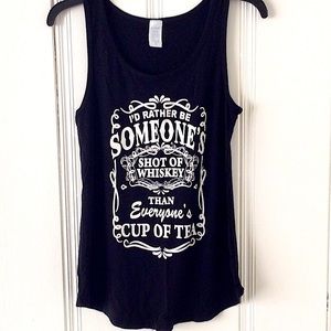 ADORABLE GRAPHIC TEE - A MUST HAVE 🤗